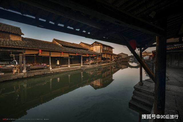 整整打了14个小时,副连长突围后心犹不甘,又打了回去!
